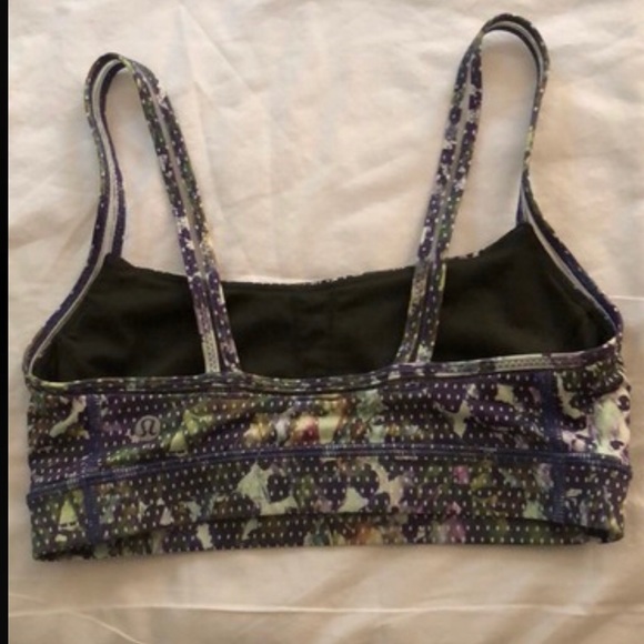 Lululemon sports bra - Picture 2 of 3